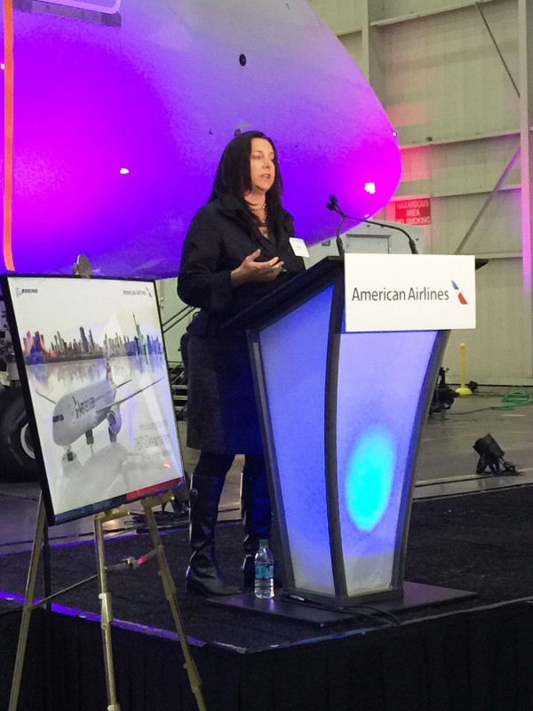 Suzanne Rubin, President of AAdvantage, introduces the new American 787 Dreamliner before giving a champagne toast.